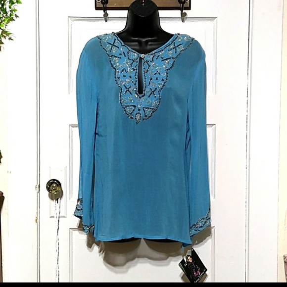 🆕️NWT Rampage Sequin Bead Embellished Sheer Tunic - Picture 8 of 8